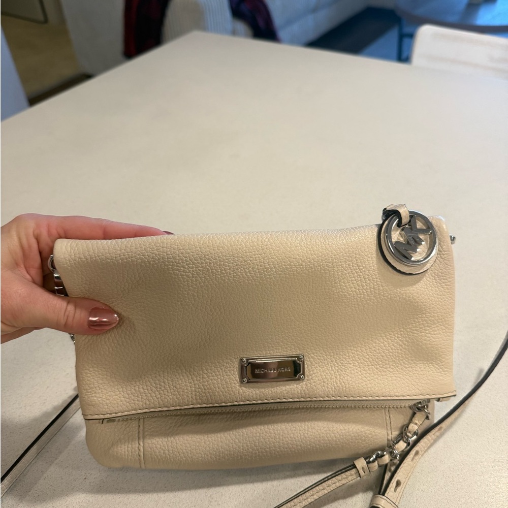 Multiple brands/purses - Picture 11 of 11